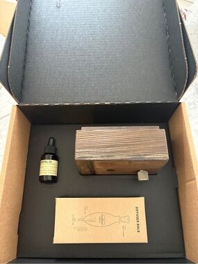 Le Labo Santal 26 Small Home Diffuser - NEW IN BOX